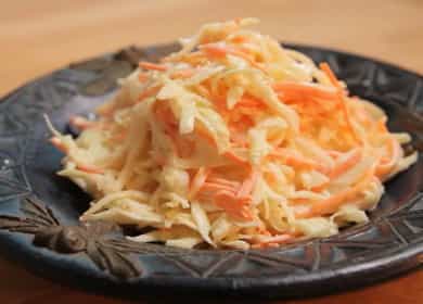  Американска салата от Coleslaw и Cole Slow Carrot
