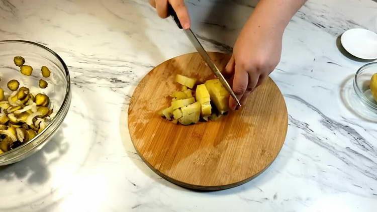 нарязваме картофите