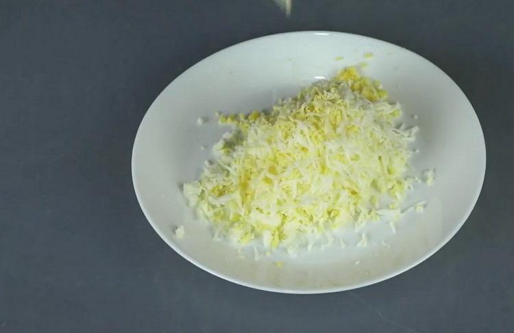 lagyan ng rehas ang mga itlog