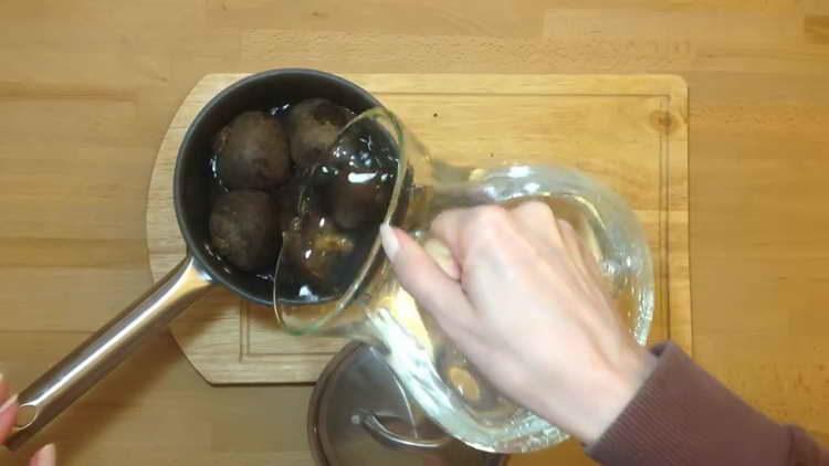 abocar la remolatxa amb aigua