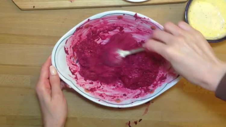 afegiu maionesa a la remolatxa