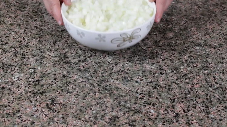 нарязваме лука