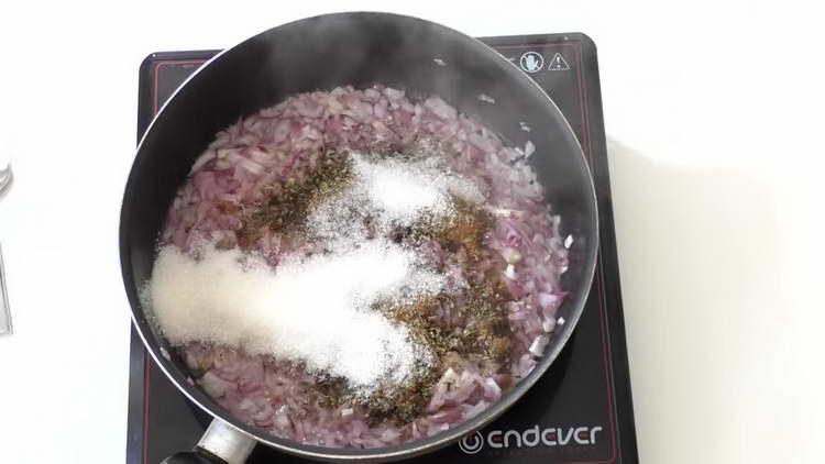 tilsæt sukker til løgen