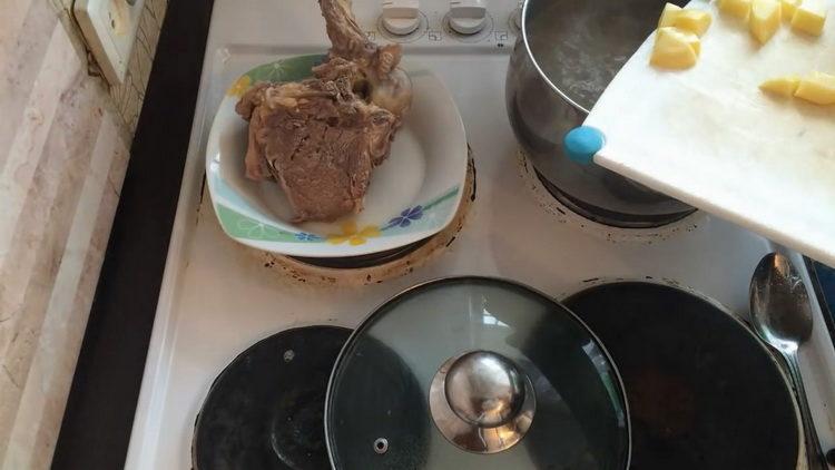 нарязваме картофите