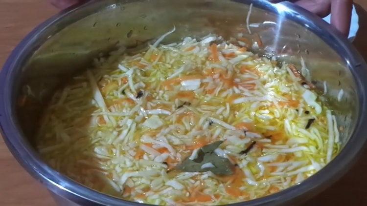 maglagay ng repolyo sa brine