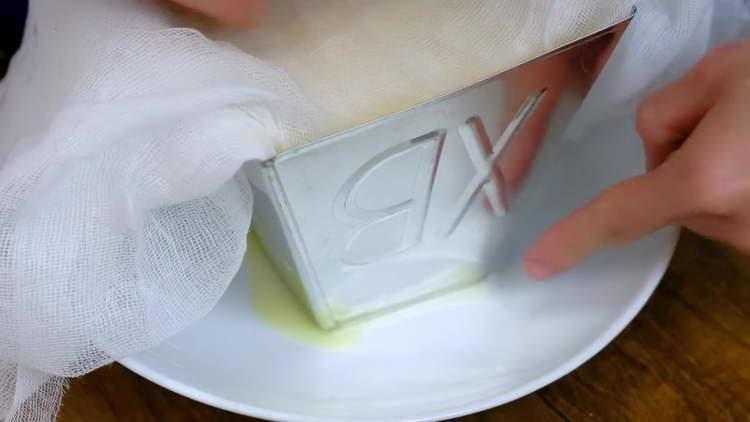 acoperim Paștele cu tifon