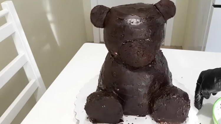 הניחו את העוגה לנוח