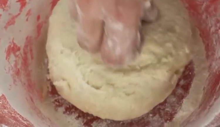 اترك العجين للراحة