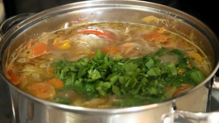 enchemos shurpa com verduras