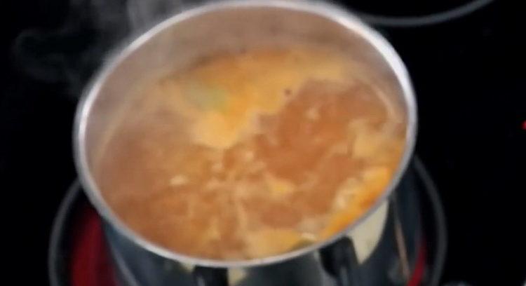 amestecă ingredientele