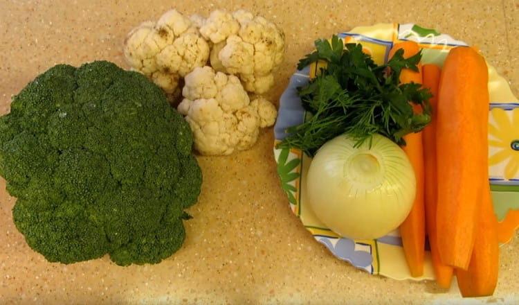 Spal si curat toate legumele.