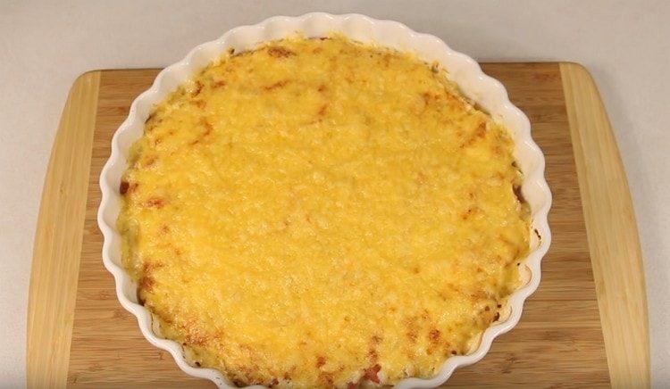 Una tal cassola de pollastre picada és gustosa i satisfactòria.