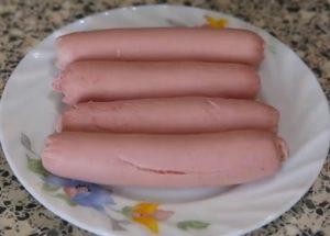 Comment faire cuire des saucisses: une recette étape par étape avec une photo.