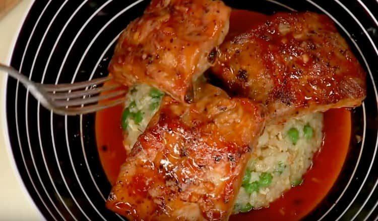 Сега знаете как вкусно да мариновате свински ребра за печене във фурната.