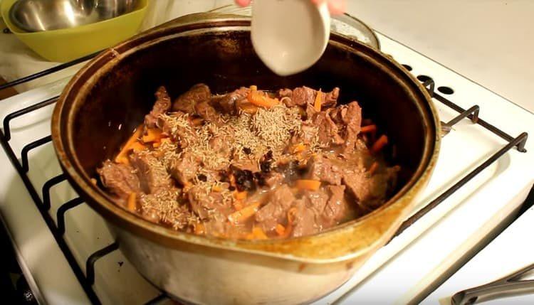 Magdagdag din ng barberry.