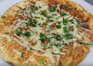 Incredibil de gustoase și satisfăcătoare ouă amestecate în pâinea pita: gătim conform unei rețete pas cu pas cu o fotografie.