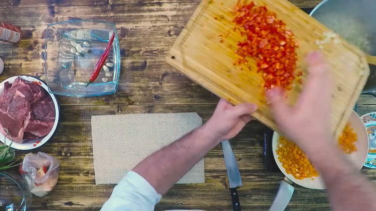 hacher les ingrédients