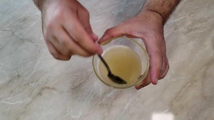 topiți gelatina în cuptorul cu microunde