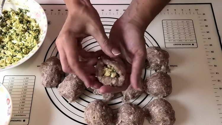 הכניסו מילוי גבינה לזרז