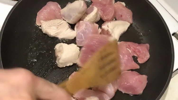 mettre la dinde dans une casserole