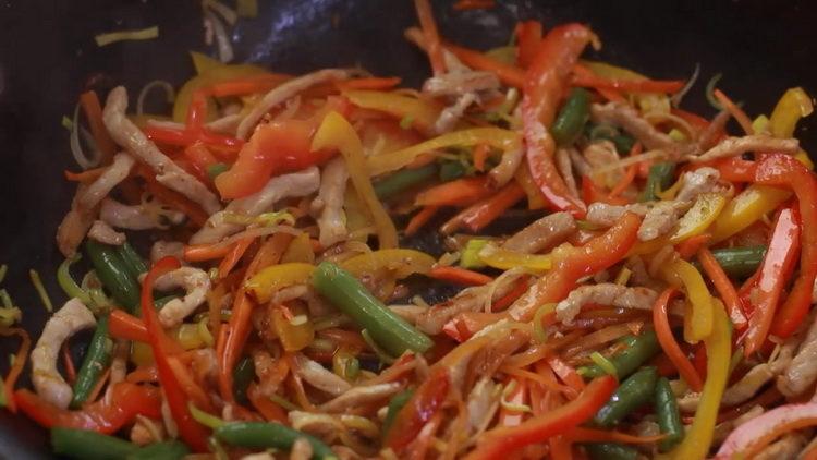 adăugați condimente