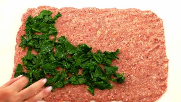 mettre les épinards sur la farce