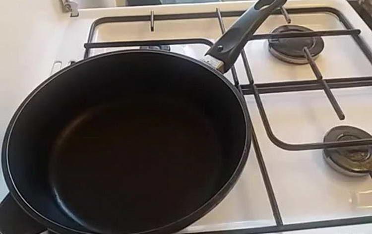 sæt gryden på ilden