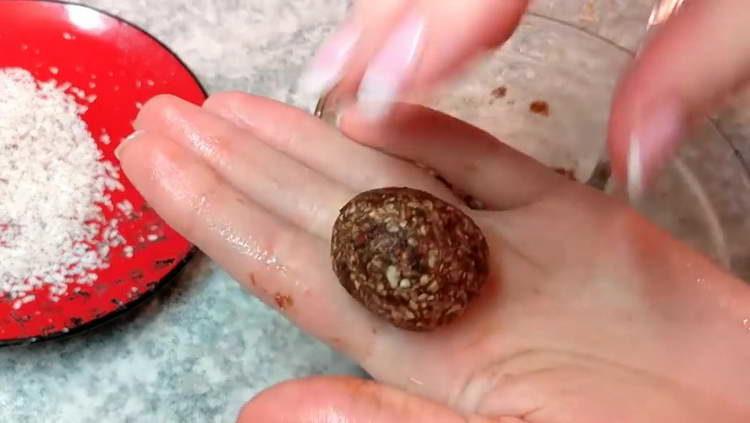 formar bolas de masa