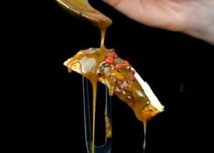 Molho de pimenta de acordo com uma receita passo a passo com foto