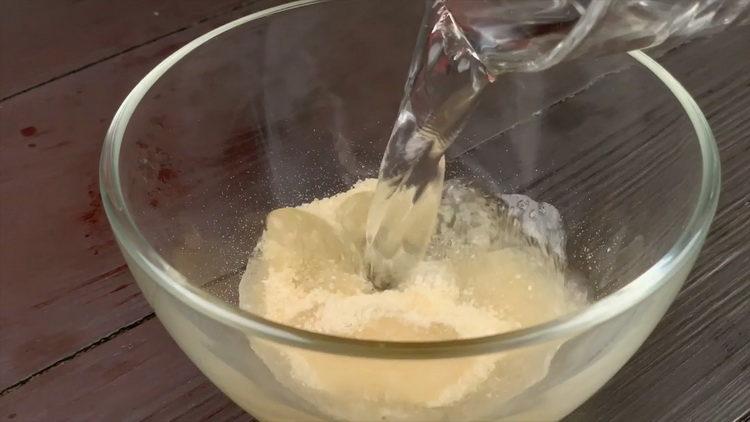 Накиснете желатина