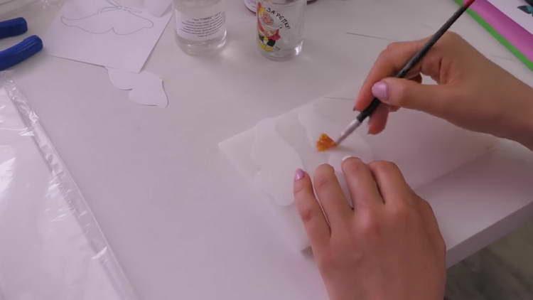 przykryj mieszankę niewłaściwą stroną skrzydła