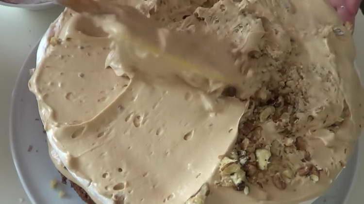 amestecă nuci și smântână