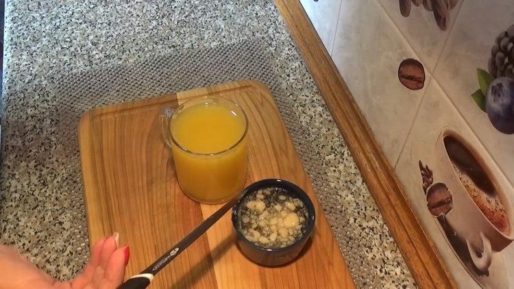 Tort de burete cu cremă de caș