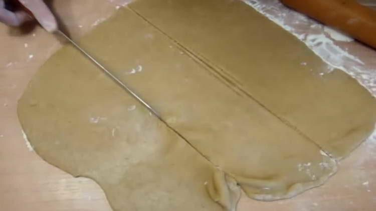 tăiați stratul în trei părți